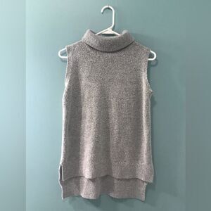 SUPRE “Size M” Top / Sweater
